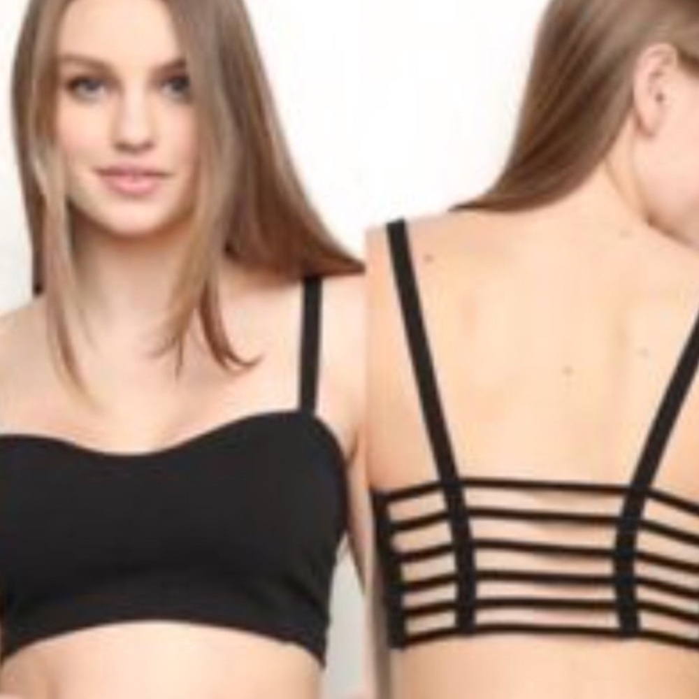 Brandy cage crop top🖤🖤